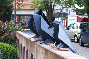Rabengruppe, Tetrapackfolie, ca. 40 cm, 2013